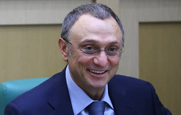 Suleiman Kerimov, miliarder emas asal Dagestan, masuk 5 besar orang terkaya Rusia versi Forbes 2026 berkat gurita bisnis emas Polyus dan lonjakan harga emas dunia.