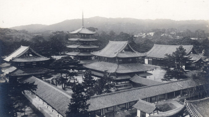 Kongo Gumi adalah bisnis keluarga tertua di Jepang yang berdiri pada 578 M, lahir sezaman dengan masa kecil Nabi Muhammad dan tetap bertahan sebagai spesialis konstruksi kuil Buddha.