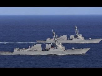 USS Frank E. Peterson dan USS Michael Murphy