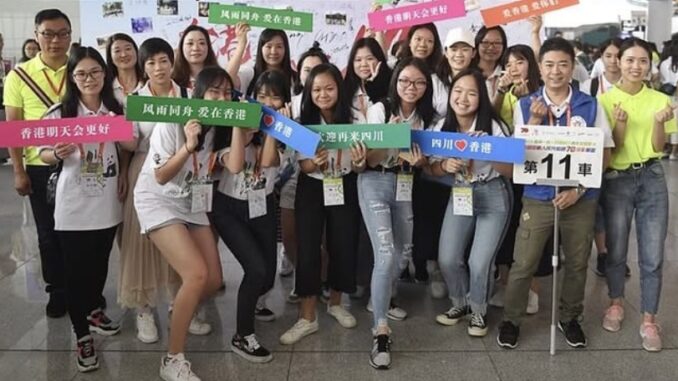 Pengangguran pemuda meningkat di China, menimbulkan keraguan pada 'keajaiban ekonomi' Isu ini telah menarik perhatian di media sosial, dengan laporan mengenai individu-individu berpendidikan tinggi yang mengambil pekerjaan dengan gaji rendah.