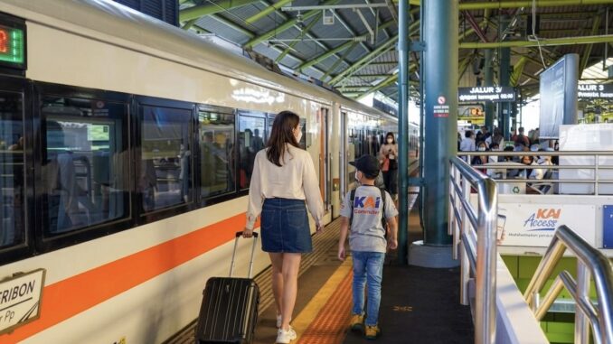 PT KAI menghadirkan tarif khusus go show dari Jogja April 2026. Cek daftar rute, harga tiket eksekutif dan ekonomi, plus cara beli dan tips biar tidak kehabisan.