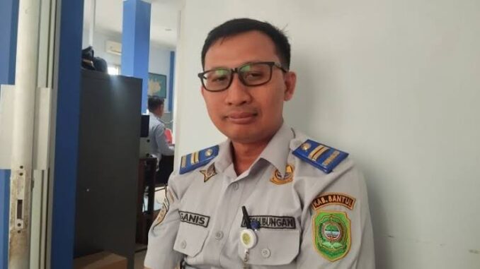 Download Aplikasi Angkotku Bantul untuk kemudahan perizinan angkutan umum secara cepat dan akurat, meski saat ini masih terbatas untuk perusahaan. Download Aplikasi Angkotku Bantul untuk kemudahan perizinan angkutan umum secara cepat dan akurat, meski saat ini masih terbatas untuk perusahaan.