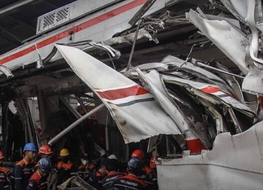 kecelakaan kereta Bekasi Timur