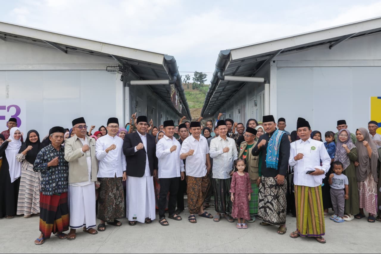 Kabar baik korban tanah gerak Tegal, lahan huntap mulai disiapkan setelah huntara rampung. Gubernur Jateng pastikan fasilitas layak.