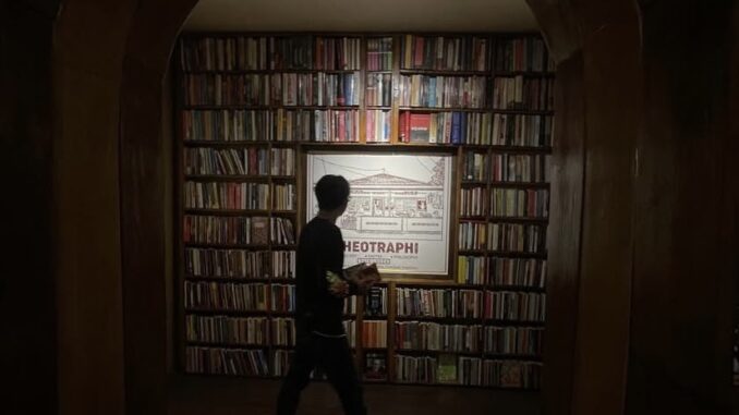 Rekomendasi toko buku vintage di Jogja dengan suasana klasik, koleksi lengkap, dan harga terjangkau, cocok untuk pecinta literasi dan mahasiswa.