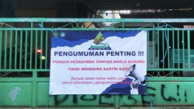 Kemenag hentikan sementara pendaftaran santri di Ponpes Ndolo Kusumo Pati usai dugaan kekerasan seksual, proses hukum diprioritaskan.
