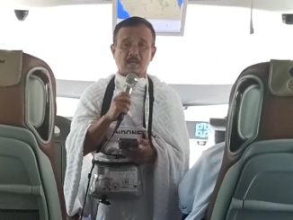 Jemaah haji Kloter 28 SOC sukses antisipasi cuaca panas Arab Saudi saat miqat di Bir Ali dengan tetap di dalam bus ber-AC demi cegah heatstroke.