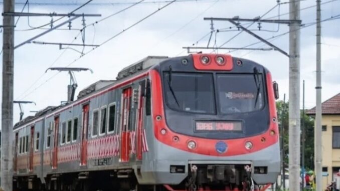 Jadwal KRL Jogja-Solo 11-17 Mei 2026 lengkap dari Stasiun Tugu hingga Palur, dengan 15 perjalanan per hari dan tarif flat sekitar Rp 8.000 sekali jalan.