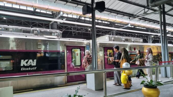 KAI hadirkan tarif khusus kereta dari Jogja dan Solo mulai Rp45.000. Cek rute, harga, dan cara beli tiket terbaru 2026.