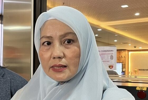 Wagub Bangka Belitung Hellyana divonis 4 bulan penjara atas kasus penipuan hotel. Kuasa hukum langsung ajukan banding usai putusan hakim.