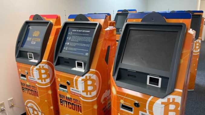 Ribuan ATM Bitcoin tutup setelah Bitcoin Depot ajukan kebangkrutan akibat regulasi ketat dan penurunan pendapatan drastis.