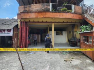 Fenomena rumah terbakar 51 kali dalam sepekan di Sleman diduga akibat gas metana dari septic tank dan limbah, polisi lakukan penyelidikan.