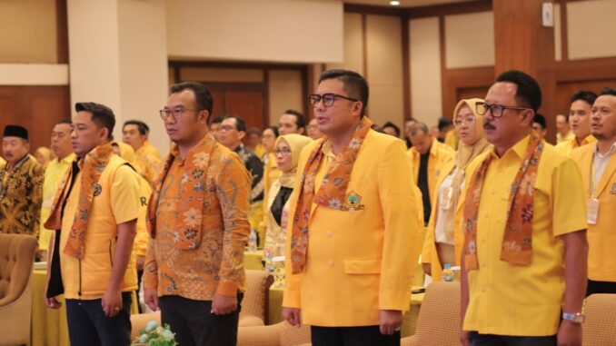 Golkar Konsolidasi Hingga Desa di Jateng & Intensifkan Bagi-bagi Sepatu Gratis Untuk Siswa Miskin