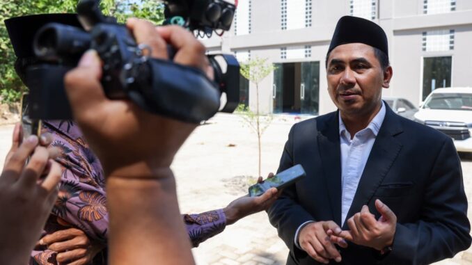 Wagub Jateng Taj Yasin menegaskan SPMB 2026 harus transparan tanpa titip siswa. Simak jadwal lengkap dan tahapan pendaftaran SMA SMK SLB.