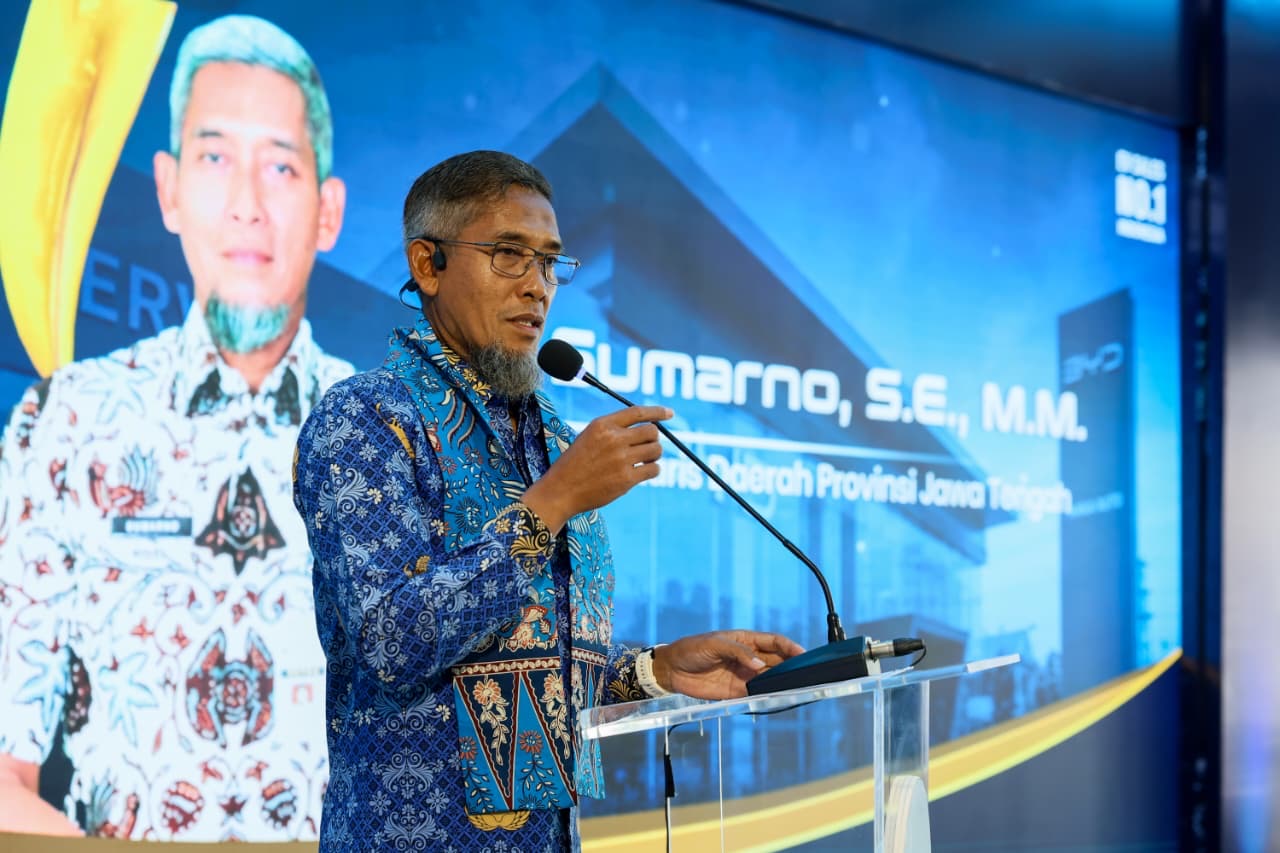 Pemprov Jateng masih membebaskan Pajak dan BBNKB kendaraan listrik 2026. Kebijakan ini dorong energi berkelanjutan dan investasi otomotif.