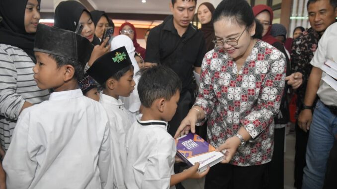Pemkot Semarang salurkan santunan 1.000 anak yatim dan luncurkan E-SANKEM untuk permudah santunan kematian secara digital dan cepat.
