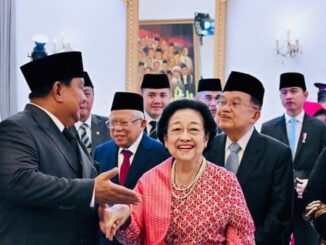 PDIP menilai momen Prabowo dan Megawati bergandengan tangan usai Upacara Hari Lahir Pancasila sebagai hal biasa karena hubungan keduanya sudah lama terjalin baik.