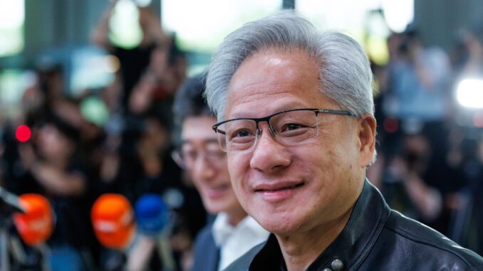 Nvidia CEO Jensen Huang menyebut koreksi saham AI sebagai peluang beli murah dan menilai pembangunan infrastruktur AI global masih di tahap awal. Nvidia CEO Jensen Huang menyebut koreksi saham AI sebagai peluang beli murah dan menilai pembangunan infrastruktur AI global masih di tahap awal.