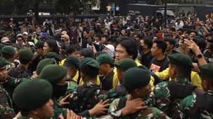 TNI dikerahkan mengamankan demo mahasiswa di Tosari Jakarta atas permintaan polisi. Simak penjelasan resmi, lokasi aksi, dan tuntutan mahasiswa.