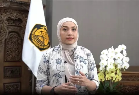 Harga BBM nonsubsidi mengikuti harga minyak dunia, Kementerian ESDM memastikan harga bisa turun jika minyak global melemah. Harga BBM nonsubsidi mengikuti harga minyak dunia, Kementerian ESDM memastikan harga bisa turun jika minyak global melemah.