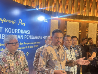 SAPA UMKM hadir sebagai platform digital terintegrasi untuk mempermudah akses KUR, pelatihan, legalitas, dan pembukuan usaha bagi pelaku UMKM di Indonesia.