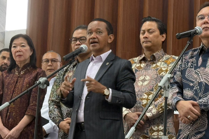 Menteri ESDM Bahlil Lahadalia ajak perguruan tinggi dukung program E20 berbasis bioetanol untuk kurangi impor BBM dan percepat energi terbarukan.