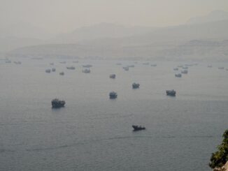 Ilustrasi, Harga minyak dunia lebih turun dari 3 persen setelah AS dan Iran sepakat mengakhiri perang dan membuka kembali Selat Hormuz. 