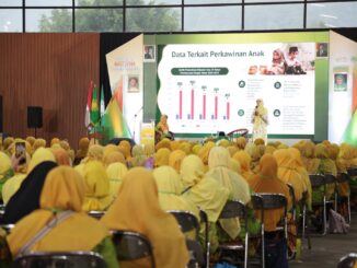 Upaya penguatan ketahanan keluarga Jawa Tengah ditekankan melalui edukasi kesehatan reproduksi dan pencegahan kawin usia anak dalam Jambore Aisyiyah di Karanganyar.