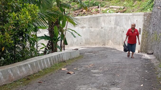 Pajak kendaraan bermotor Jateng kembali ke masyarakat melalui Bankeupemdes 2026 senilai Rp1,7 triliun untuk pembangunan desa dan peningkatan ekonomi lokal.