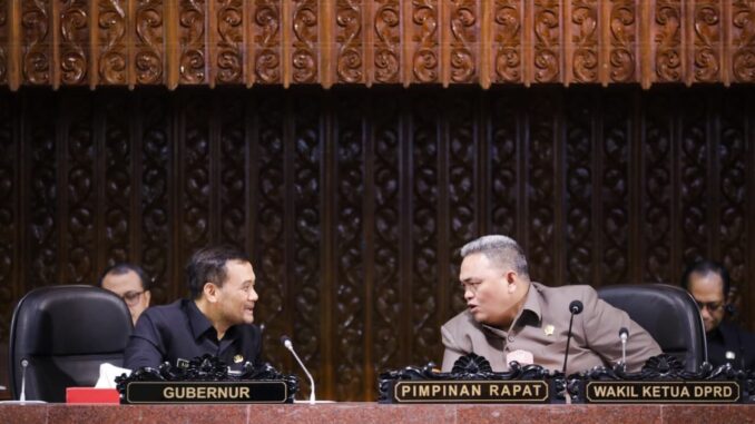 Gubernur Jateng Ahmad Luthfi berbicara soal perlindungan pekerja informal dalam rapat paripurna DPRD Jawa Tengah.