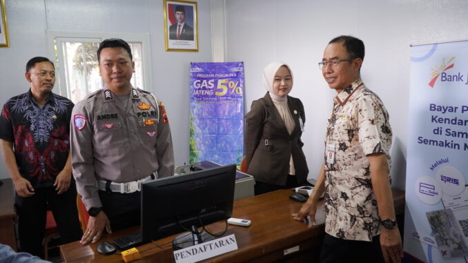 Samsat Corner Juwana dan Samkeldes hadir mempermudah layanan pajak kendaraan di Pati dengan akses lebih dekat dan cepat.