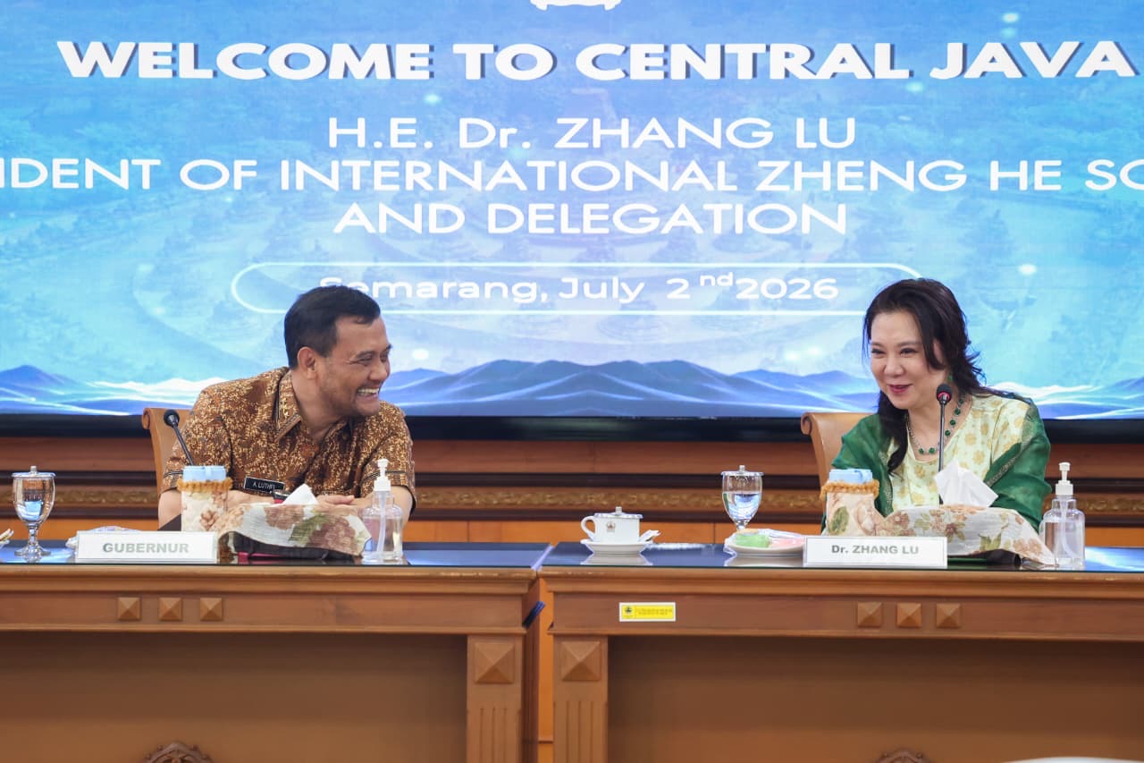 Gubernur Jawa Tengah dan Presiden International Zheng He Society membahas kerja sama budaya dan investasi di Semarang.