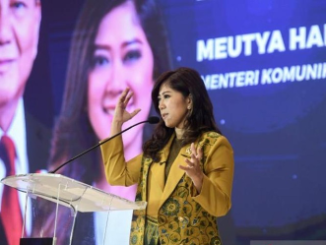 Menkomdigi Meutya Hafid menerima penghargaan pemimpin teknologi global 2026
