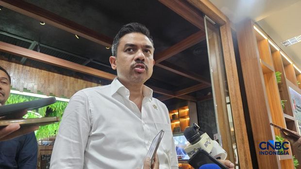 Menteri UMKM menjelaskan kebijakan baru status UMKM bagi driver ojol