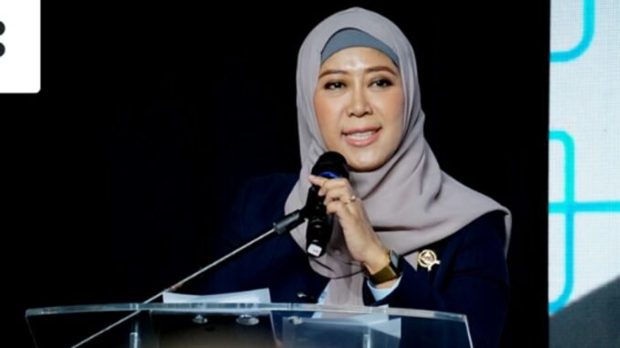 Menteri Kemkomdigi menjelaskan kerja sama dengan Meta untuk menekan spam judi online di media sosial.