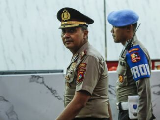 Didik Putra Kuncoro, disebut menggunakan uang hasil penjualan narkoba jenis sabu untuk memberangkatkan tujuh orang anggota keluarganya menunaikan ibadah umrah
