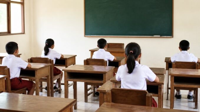 Ilustrasi, Penurunan murid memicu regrouping lima SD di Gunungkidul. Disdik memastikan siswa tetap bisa memilih sekolah terdekat. Ilustrasi, Penurunan murid memicu regrouping lima SD di Gunungkidul. Disdik memastikan siswa tetap bisa memilih sekolah terdekat.