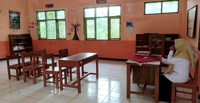 Suasana sepi di SDN 2 Salakaria Ciamis saat PPDB 2026/2027 karena hanya menerima satu murid baru.