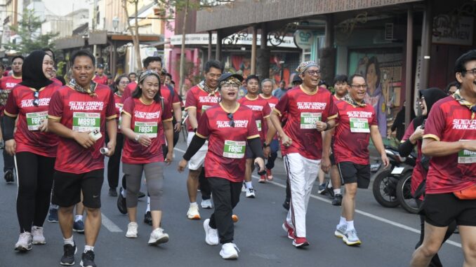 Wali Kota Semarang Agustina Wilujeng menghadiri Soekarno Run 2026 di Solo untuk memperkuat sinergi sport tourism, promosi wisata, dan UMKM antardaerah di Jawa Tengah.
