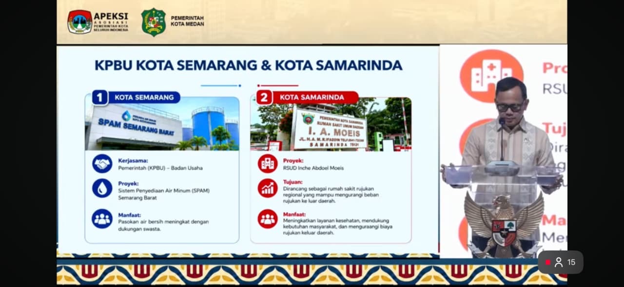 Wali Kota Agustina bersama Wamendagri Bima Arya saat Semarang dinobatkan sebagai kota Transformer.