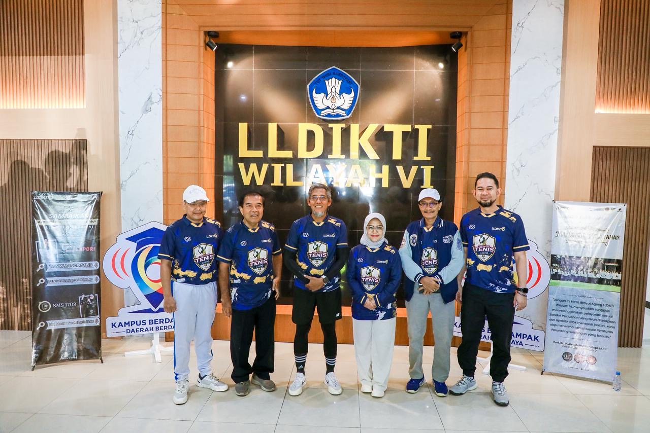 Sekda Jateng Sumarno mendorong perguruan tinggi se-Jawa Tengah perkuat kolaborasi demi memajukan kualitas pendidikan tinggi saat membuka turnamen tenis LLDIKTI VI.