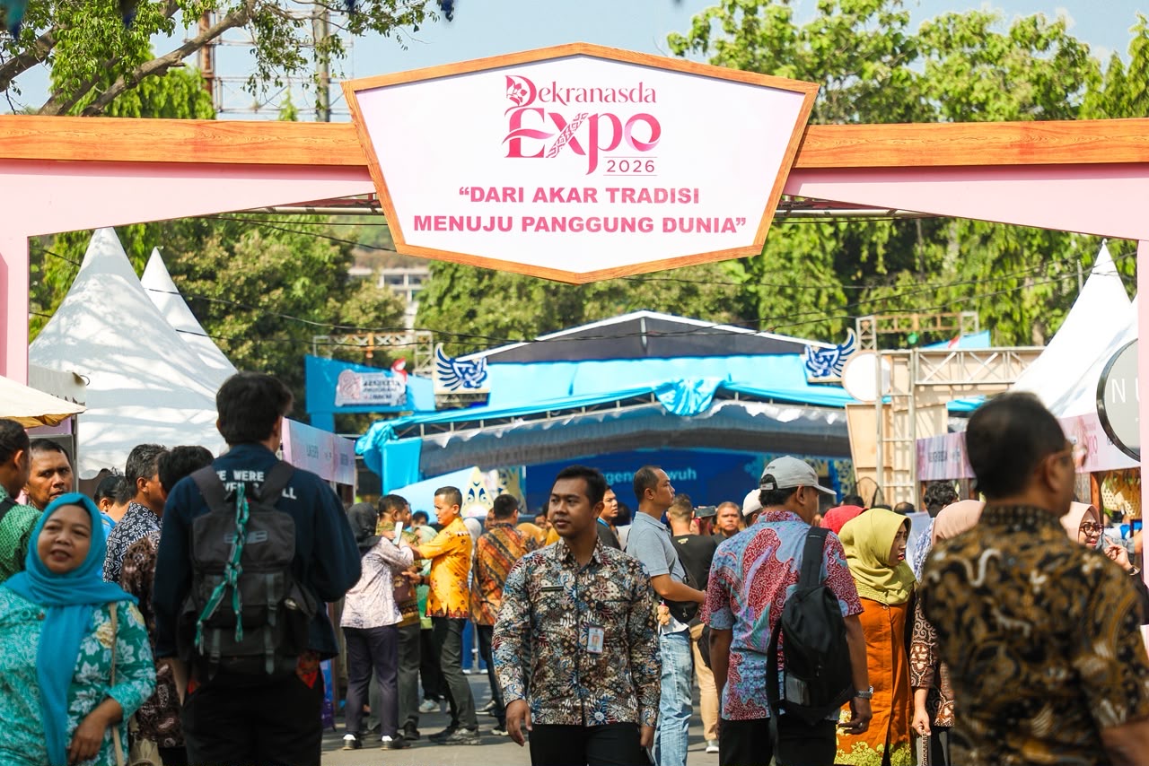 Menyambut HUT ke-81 Jawa Tengah, ratusan produk UMKM unggulan penuhi halaman Kantor Gubernur Jateng pada 20-22 Agustus 2026.