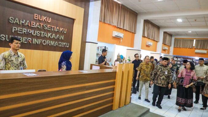 Pemprov Jateng dorong peningkatan literasi warga melalui optimalisasi Bunda PAUD dan inovasi perpustakaan modern sesuai kebutuhan generasi muda.