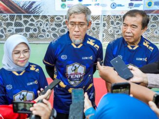 Sekda Jateng Sumarno mendorong perguruan tinggi se-Jawa Tengah perkuat kolaborasi demi memajukan kualitas pendidikan tinggi saat membuka turnamen tenis LLDIKTI VI.