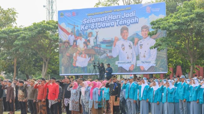 Gubernur Jawa Tengah Ahmad Luthfi memimpin doa bersama untuk korban bencana NTT pada Hari Jadi ke-81 Jateng di Boyolali, serta komitmen kirim bantuan lanjutan.