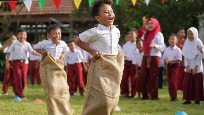 Ilustrasi, Simak 50 ide lomba 17 Agustus yang seru, kreatif, dan cocok untuk anak-anak hingga orang dewasa di lingkungan tempat tinggal.