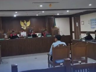 Amicus curiae diserahkan untuk perkara meme timpa teks Khariq Anhar yang dituntut enam bulan penjara di PN Jakarta Pusat.