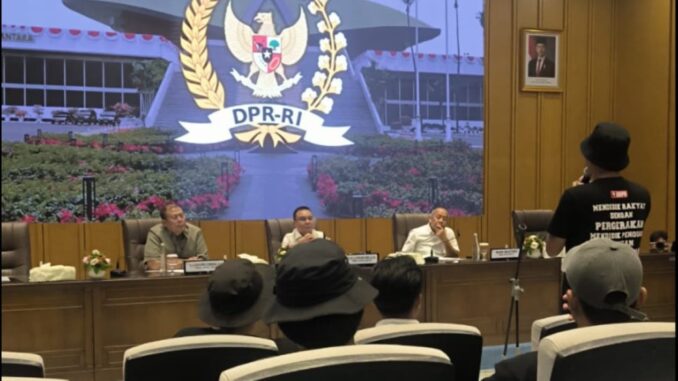 Pimpinan DPR menerima audiensi Aliansi Masyarakat Pati Bersatu (AMPB) dan berkomitmen mengesahkan RUU Perampasan Aset paling lambat 15 Desember 2026.