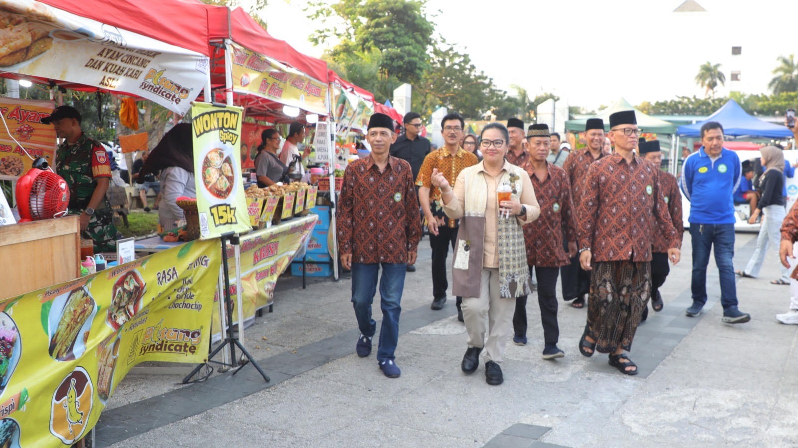 Wali Kota Semarang Agustina Wilujeng mendorong Alun-Alun Kauman jadi pusat budaya dan penggerak ekonomi warga usai Nostalgia Dugderan MTQ Nasional 2026. 