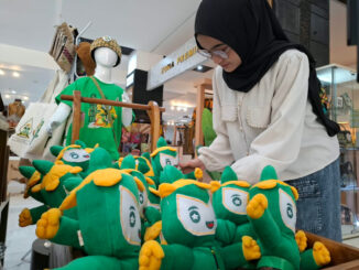 Berburu suvenir resmi MTQ Nasional XXXI 2026 di Dekranasda Store Jateng. Ada maskot Saqur, kaus, hingga kerajinan IKM dengan harga mulai Rp8.000.